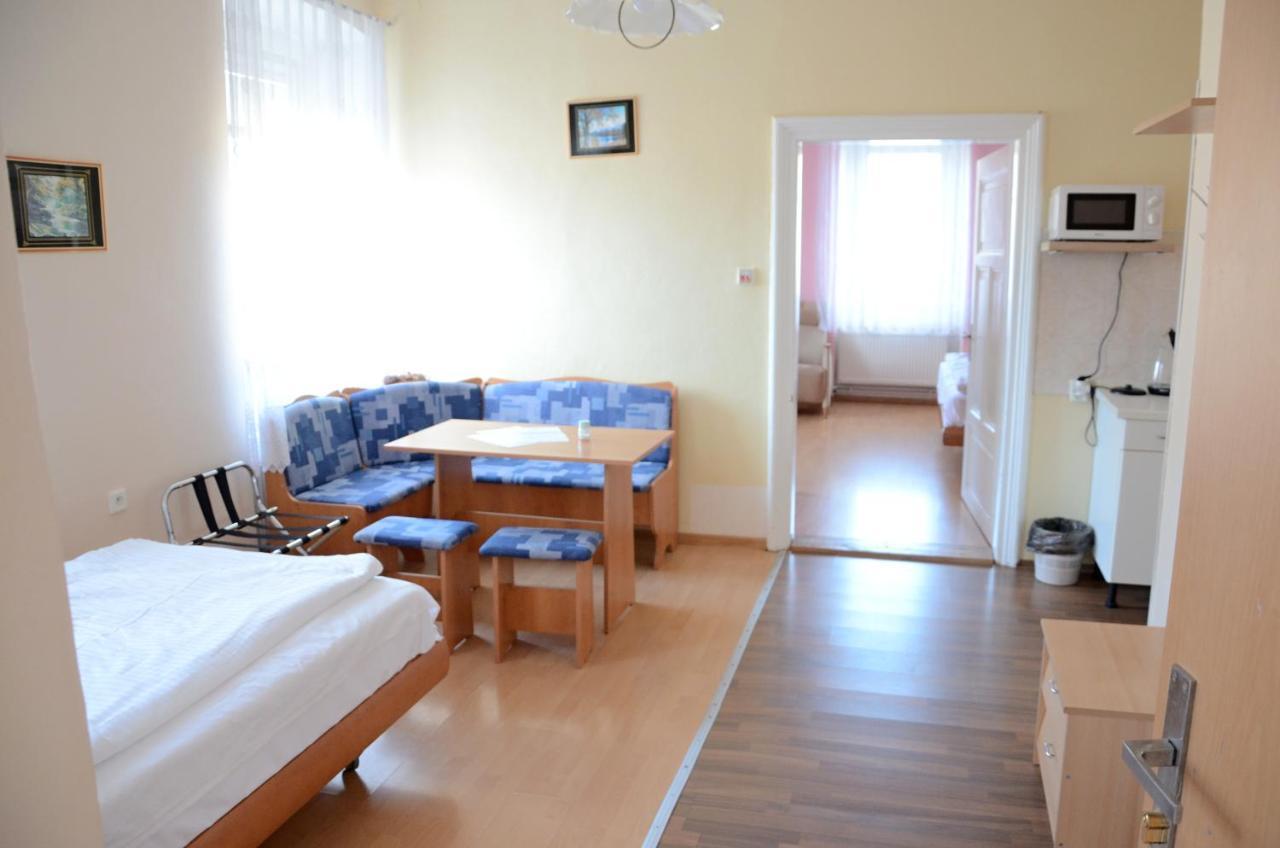Penzion Mlynicky Dvur Červená Voda Exterior foto